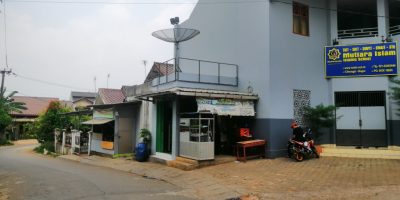 Depan_sekolah